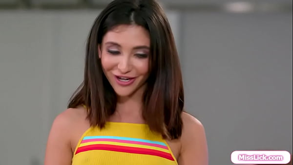 Teen is shocked that stepmom lickspussy