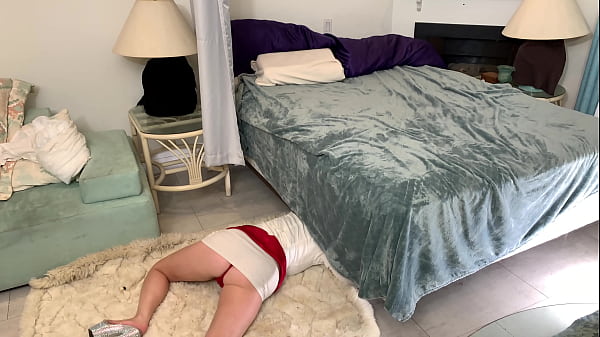 Stepmom Gets Fucked While Stuck Under The Bed - Erin Electra thumbnail