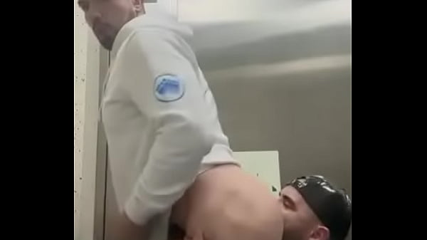 Nonton Comida De Culo En El Wc P&uacute;blico En Plena Calle Y La Puerta Se Abre Para Los Curiosos Charlyfilmxxx Xiscofre ... thumbnail