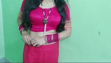 Nai Naveli Bahu Ki Geeli Choot Ka Pani thumbnail