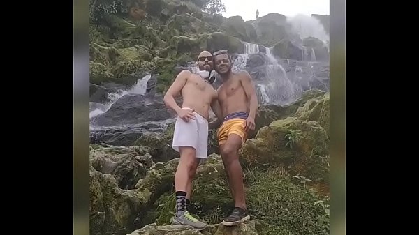 Dando E Mamando No Mato thumbnail