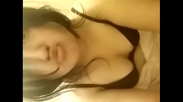 Chica_con lindos pechos ropa interior