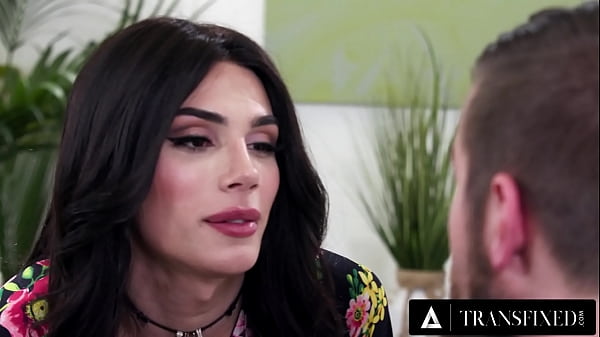Play MP4 - TRANSFIXED - Cis Guy's First Trans Experience With Femdom Baddie Ariel Demure