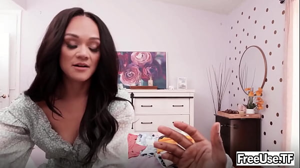 Can He Unlock His Stepmommy s Ass