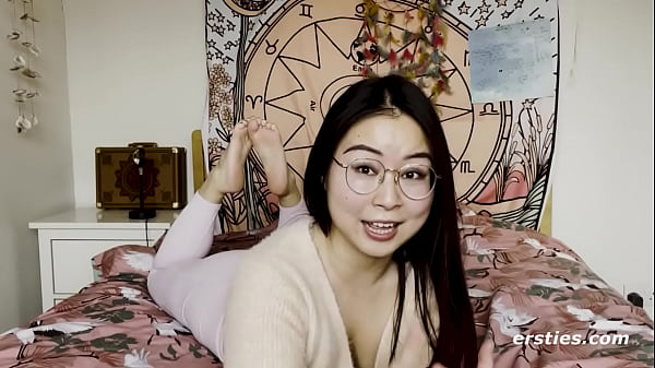 Play MP4 - Ersties&colon; Cute Chinese Girl Was Super Happy To Make a Masturbation Video For Us