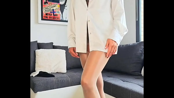 Fans de nylons voici la version collants quel est ton pr&eacute;f&eacute;r&eacute; rdv 