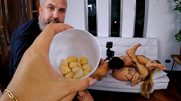 Por tr&aacute;s das c&atilde;meras com Loira Luxx 