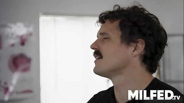 Play MP4 - Hot Nurse MILF Gets Horny in the Exam Room