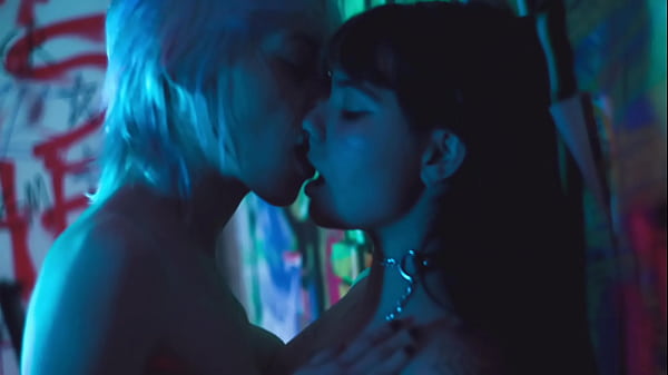 Lesbian Girls With Tiny Feet thumbnail