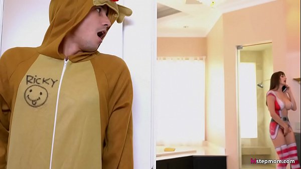 Amazing_Body Lexi Luna_Uses Boyscout Step Son to Fuck Her Hard