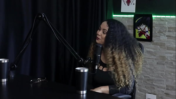 Conheceu o atual de forma inesperada, n&atilde;o teve uma boa experi&ecirc;ncia como Domme, e o ex n&atilde;o gostava de transar pra bater punheta pra anime - Charlottye (WATCH ON: SHEER/RED) 