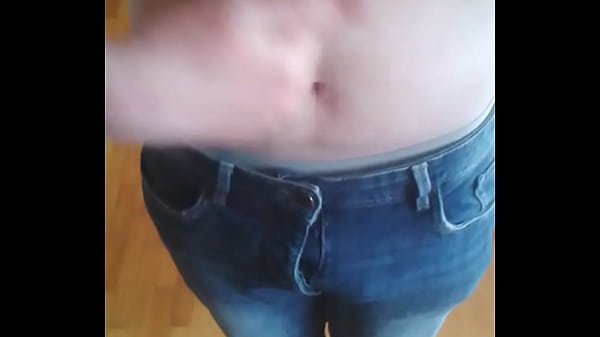 Male albino navel fingering