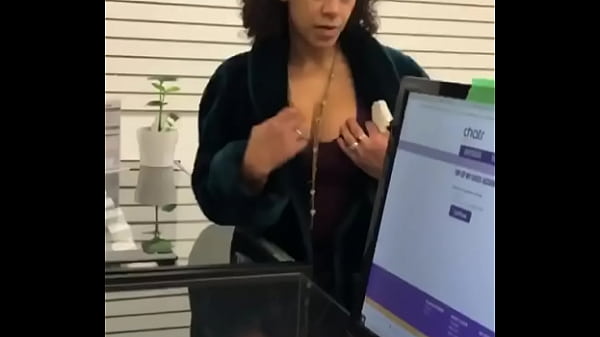 Nonton Public Tit Show thumbnail