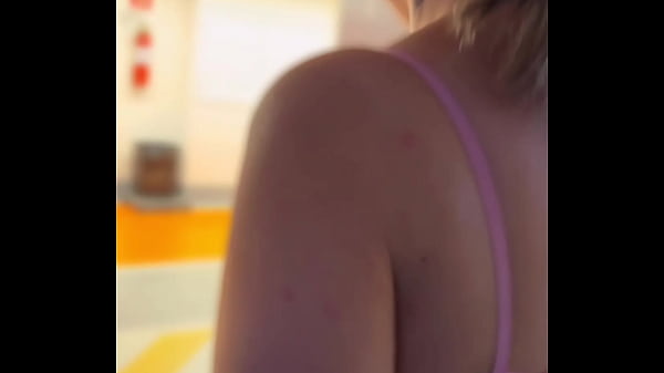 Play MP4 - fui treinar na academia com um plug anal no cu fiquei com muito tes&atilde;o&period; Chegar em casa meu cu vai t&aacute; lubrificado e largo pra mete rola dentro