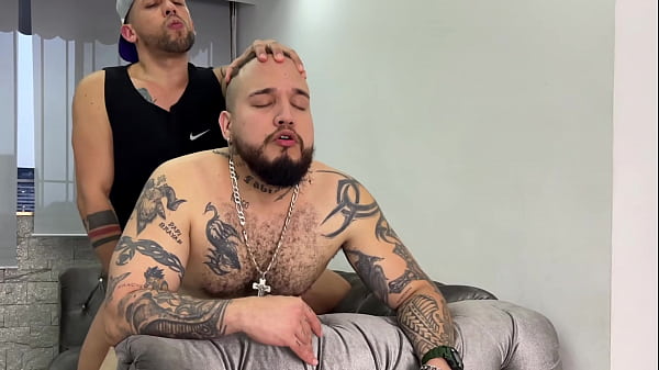 Play MP4 - Scoty Brayan le llenan el culo de leche