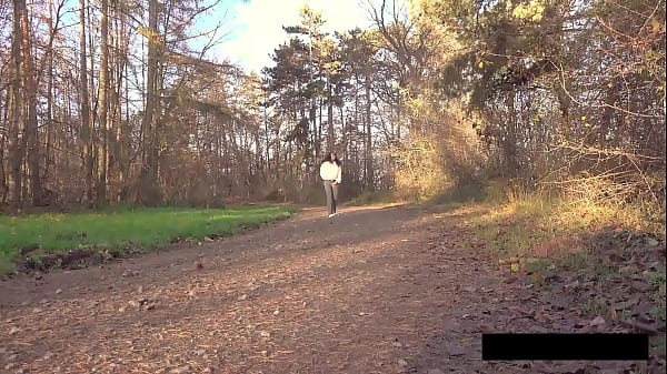 Piss relief on the dirt track