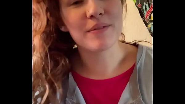 Stephie Shows Us Her Tits thumbnail