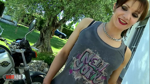 Play MP4 - Fist fucking and anal explosion with french MILF Heloise Dacosta