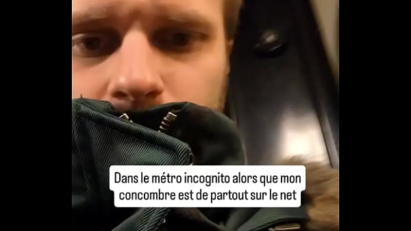 Nonton Moi Dans Le M&eacute;tro Alors Que Tout Internet As Vu Mon Concombre Dor&eacute;e... Et Toi Tu Fais Attentions Aux Personnes Dans Le ... thumbnail
