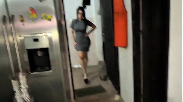 My Young And Beautiful Step-cousin Arrives And Already Knows What She Has To Do thumbnail