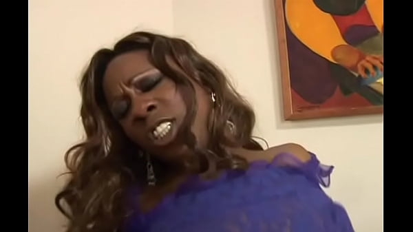 Diva devine gets creamed