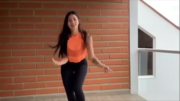DANCE HOT b. 