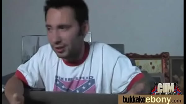 Nonton Ebony Gets Group Cumshots 14 thumbnail