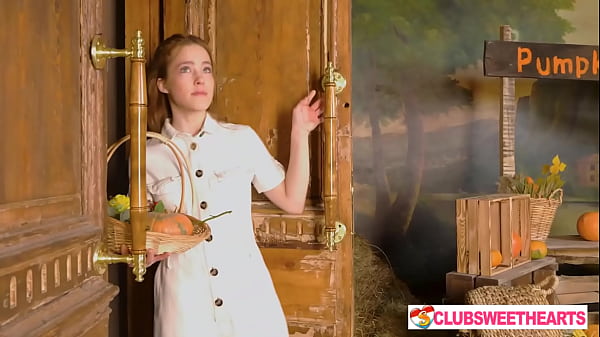 Nonton Thanksgiving Orgasm With Nicole Murkovski For Clubsweethearts thumbnail