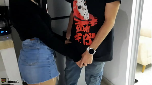 Tengo Una Propuesta De Una Mamada A Cambio De Dinero Y El Vecino Nos Interrumpe thumbnail