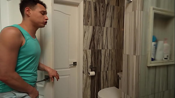 Let Me In The Bathroom Jessica. Its Urgent! thumbnail