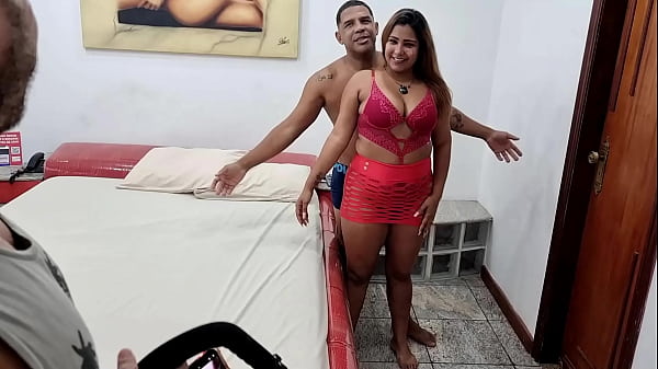 Bastidores_da primeira vez_no pornoda safada bbw Brenda Lopes dando cu na_frente do namorado e ganhando muito leite dos machos