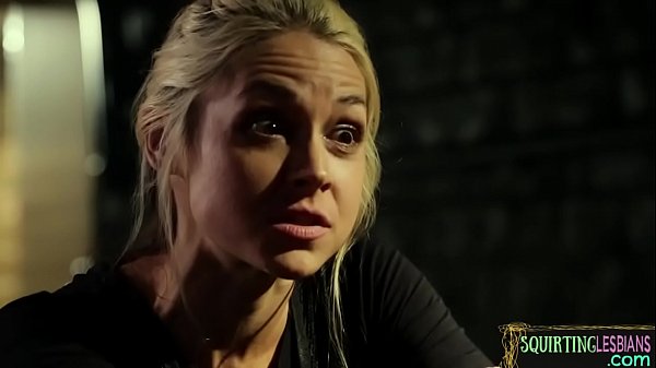 Lesbian latinaorally_pleasured by babe