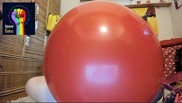 GIANT RED BALLOON: Nicoletta & The Temptation of the Massive Balloon