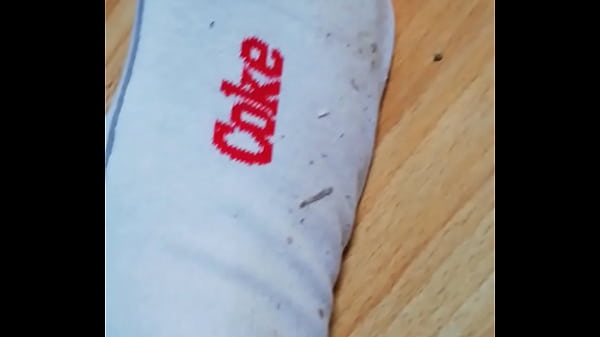 Sneaker Socken, frisch verschwitzt. Tomaso verkauft sie dir gerne. 
