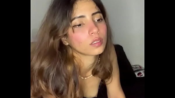 Play MP4 - Me lo chupa y cabalga sobre el mi vecina