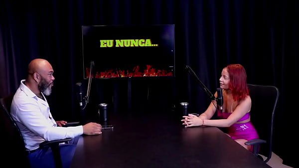 Play MP4 - A m&atilde;e e pai a apoia&comma; transou com tr&ecirc;s&comma; respondeu as perguntas do "eu nunca"&comma; e mama&comma; senta ou passa - Bruna Ferrari &lpar;WATCH ON&colon; SHEER&sol;RED&rpar;