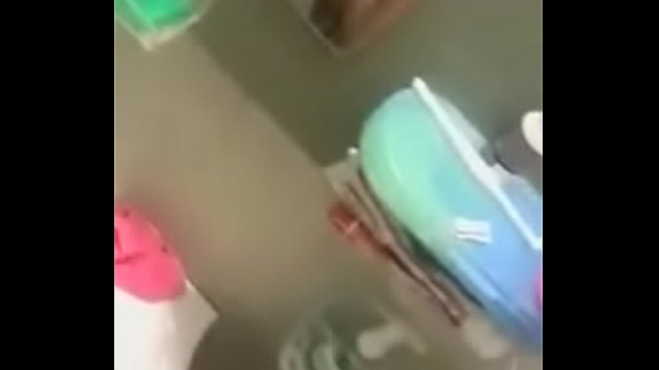 Se graba lo rica que esta para su novio 