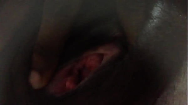 Gabi ense&ntilde_a su gran vagina