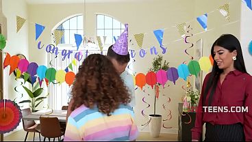 Play MP4 - Freeuse Family&comma; But No Watching Porn &lpar;Therapist Unconventional Methods Fixes Porn Watcher&rpar;