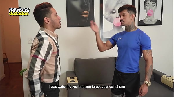 Play MP4 - DEVOLVEU O CELULAR E FOI PAGO COM FODA