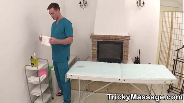 Playful Brunette Pleasure Seeker RianaG