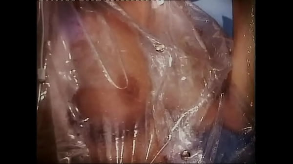 A perfect body to fuck under the rain 