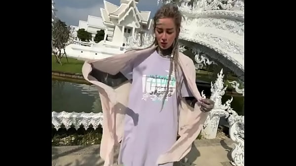 Have you ever seen a temple like this before the white temple in chiang rai is absolutely taking make 