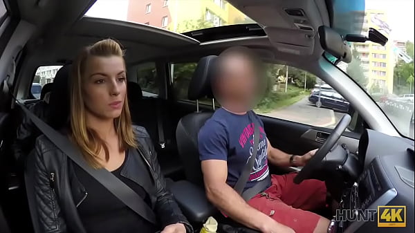 HUNT4K. Comment j'ai acheté une jeune chatte durant unshopping