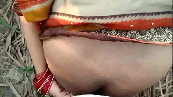 Indian Girlfriend outdoor sexwith boyfriend