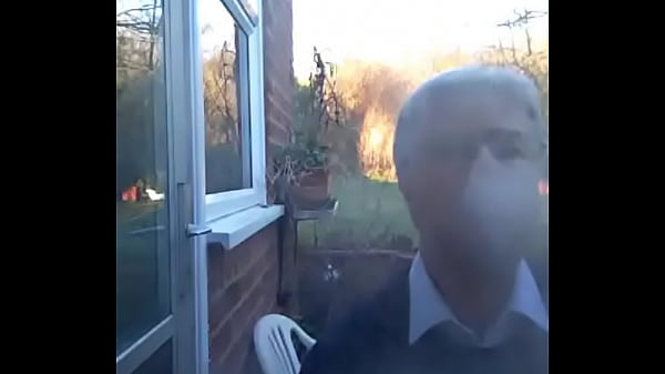 More_smoking_from an_addict