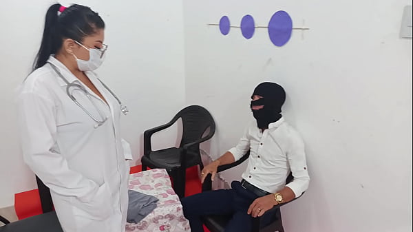 Doctora mujer cachonda se folla a su paciente en el hospital sus tetas rebotan follando el video completo esta en premium