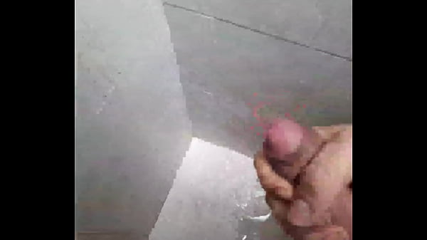 Me masturbo en tu nombre