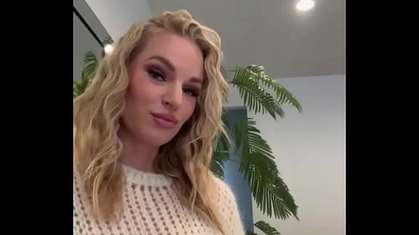 Nonton Out Now!! Go Grab One Now thumbnail