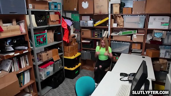 Nonton Slutty Blond Fucks Hard thumbnail